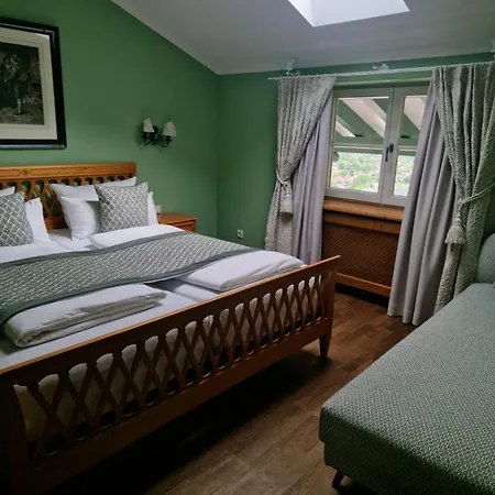 Hotel Leeberghof 2*