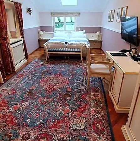 Отель Leeberghof