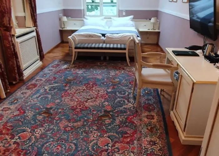 فندق ليبيرغوف تيغرنسي